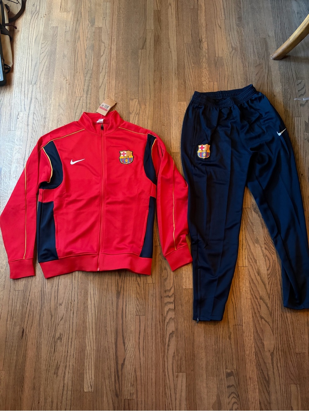 Nike Mens Barcelona Red and Navy Soccer Track Suit Zip up Jacket & Pants Set NWT